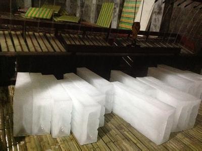 干冰工業(yè)冰食用冰降溫冰冰雕用冰及工業(yè)制冷設備