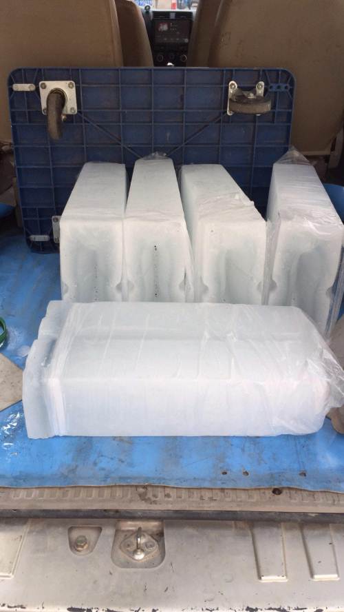 成都工業(yè)降溫冰塊工廠 成都制冰廠工業(yè)用冰 - 成都冰王制冰廠 - 卓采