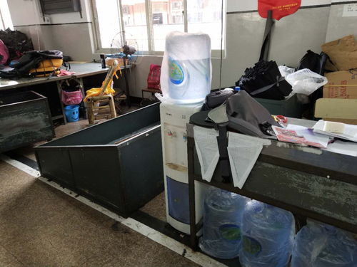 夏日送清涼 關(guān)愛(ài)職工,情系一線(xiàn)